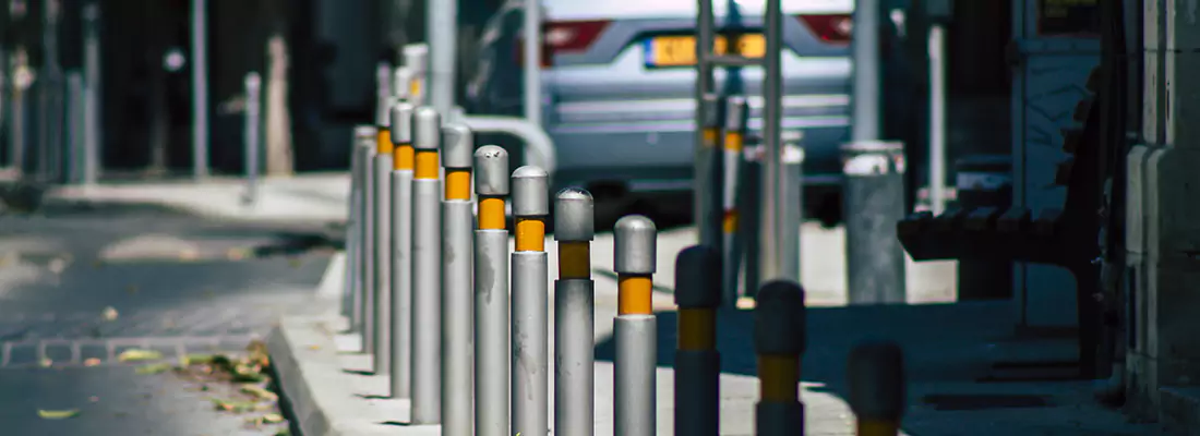 Safe and Convenient Retractable Barrier Column Systems for Properties in Mohr Corners, ON